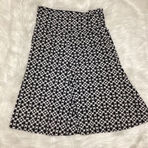 Max Studio Women’s Black White Squares A-line Elastic Waistband Skirt